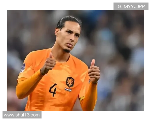 荷兰足球传奇人物回顾：从克鲁伊夫到范巴斯滕的辉煌岁月